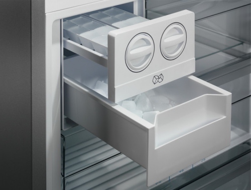 Холодильник Electrolux RNT 7MF46 X2 фото 4
