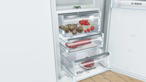 Встраиваемый холодильник Bosch KIF 81PFE0 фото 3