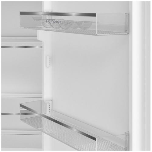 Встраиваемый холодильник Indesit IBD 18 фото 5