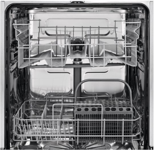 Встраиваемая посудомоечная машина Electrolux ESL 95324 LO фото 3