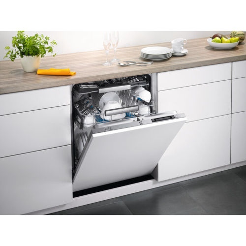 Встраиваемая посудомоечная машина Electrolux ESL 98825 RA фото 7