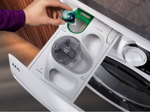 Стиральная машина AEG LFR85166OE фото 6